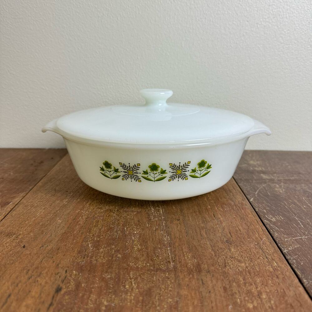 Fire King GREEN MEADOW FLOWERS Casserole Dish w Lid‎ 437 Anchor Hocking